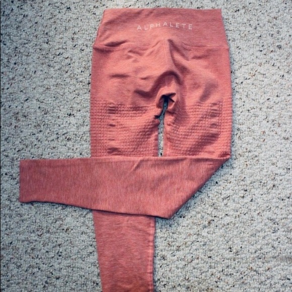 *SOLD* ALPHALETE Halo Leggings - Picture 1 of 2
